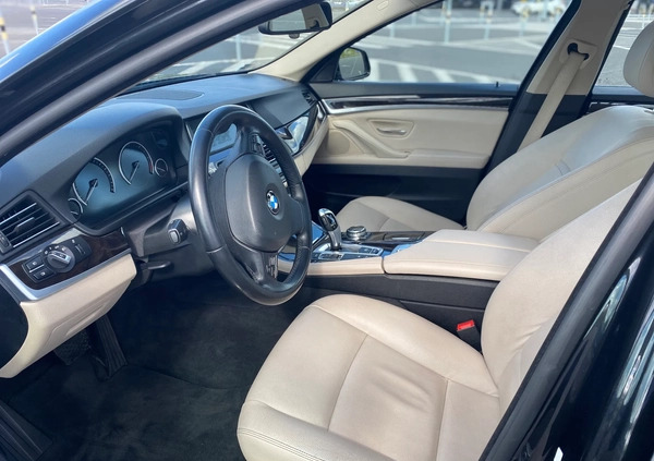 BMW Seria 5 cena 63500 przebieg: 260000, rok produkcji 2014 z Toruń małe 67